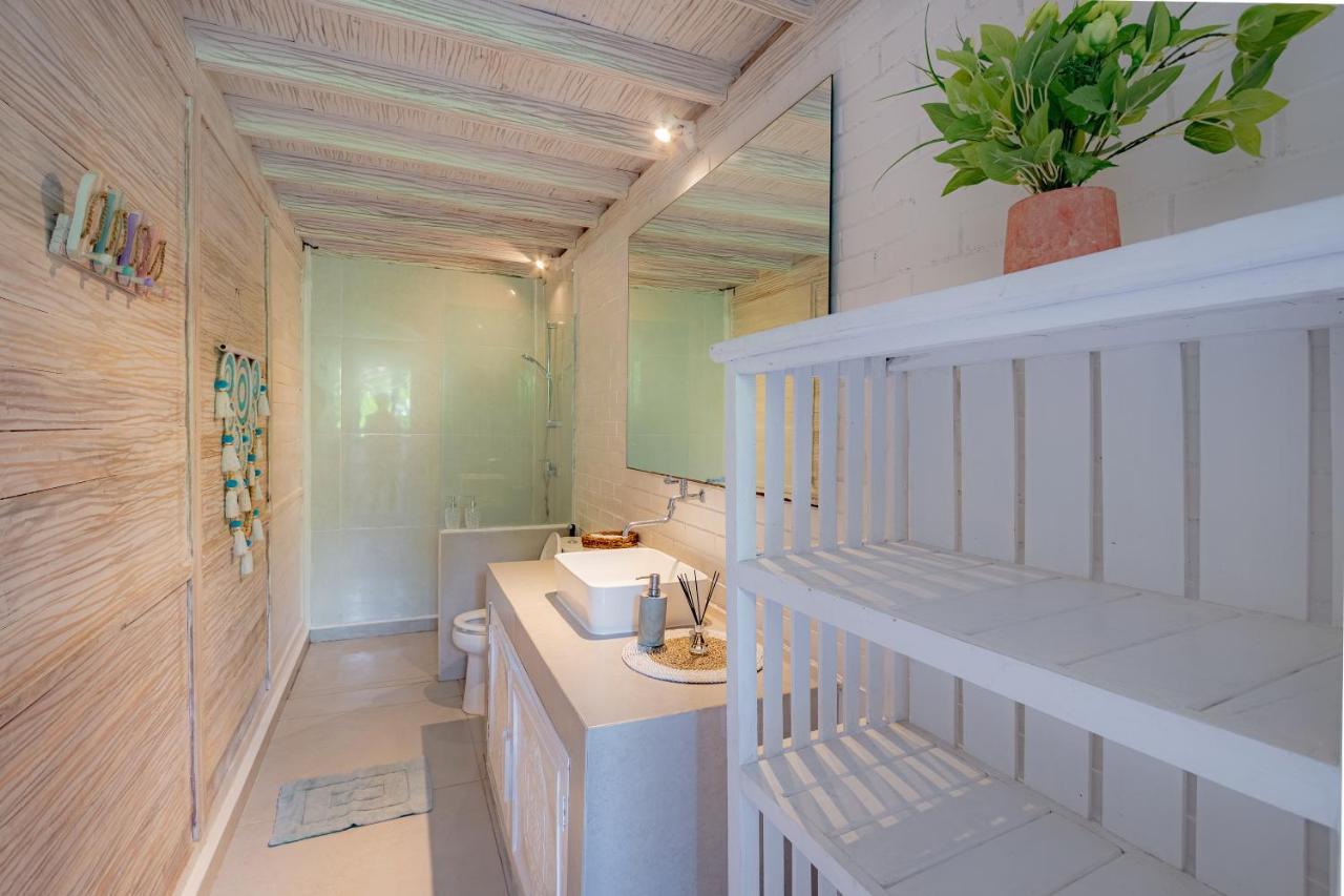 Seminyak Beach Hut Aparthotel Luaran gambar